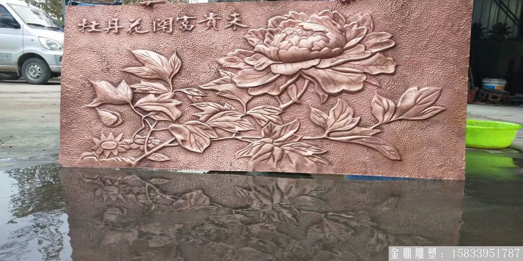 牡丹花開銅浮雕,手工鍛打銅花朵雕塑1